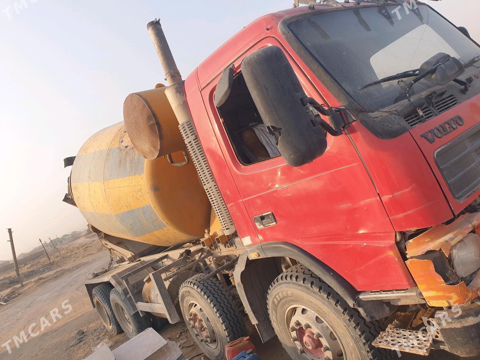 Volvo FH12 1999 - 300 000 TMT - Ак-Бугдайский этрап - img 1