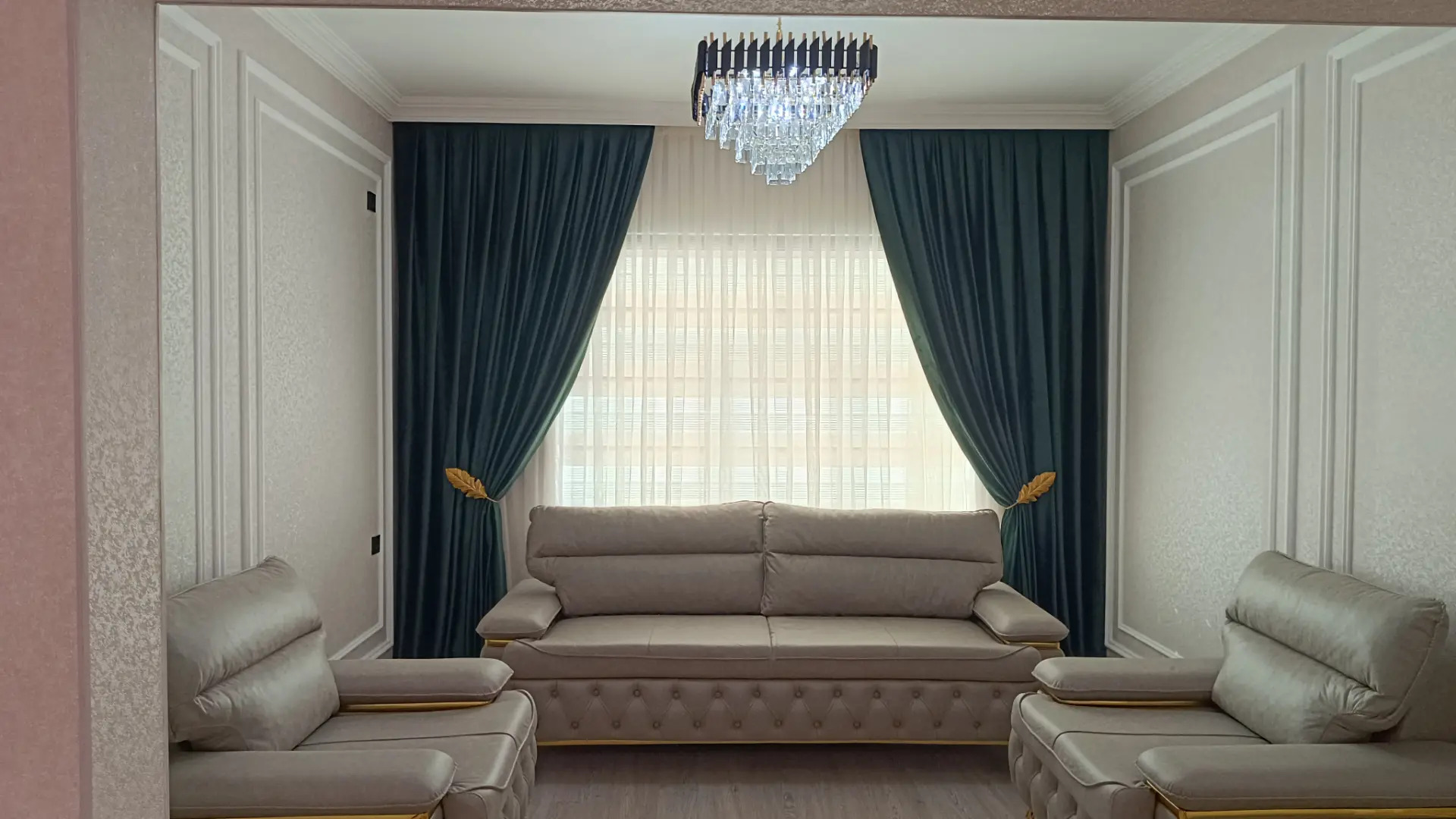 zalyuz jalyuz tutula - Änew - img 1