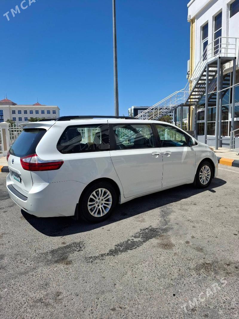Toyota Sienna 2017 - 420 000 TMT - Туркменбаши - img 7