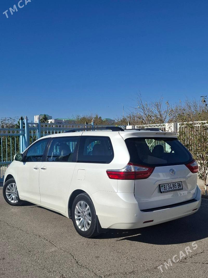 Toyota Sienna 2017 - 420 000 TMT - Туркменбаши - img 1