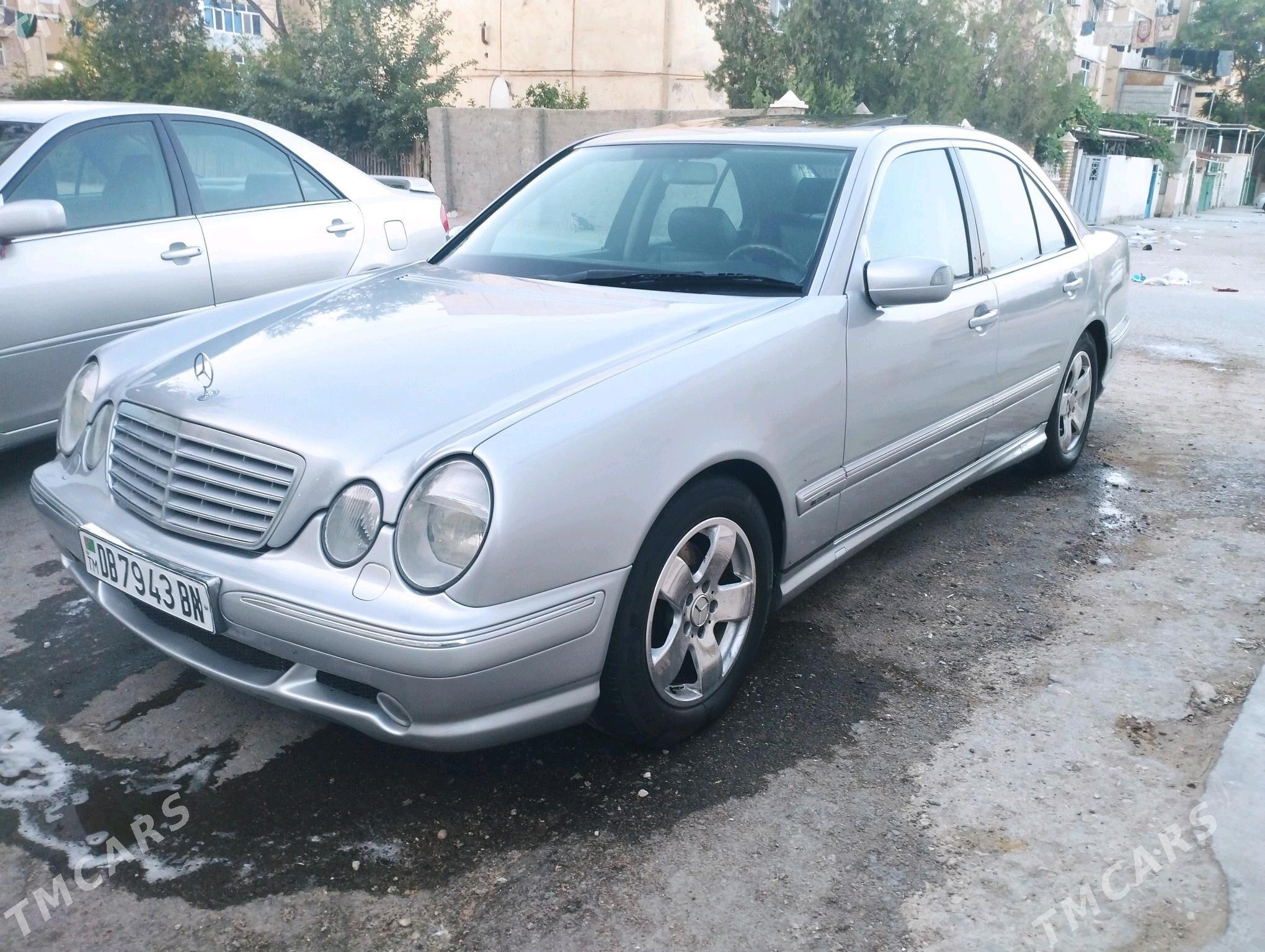 Mercedes-Benz E320 2001 - 125 000 TMT - Балканабат - img 4