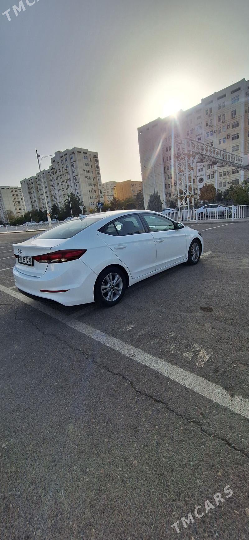 Hyundai Elantra 2018 - 180 000 TMT - Ашхабад - img 3