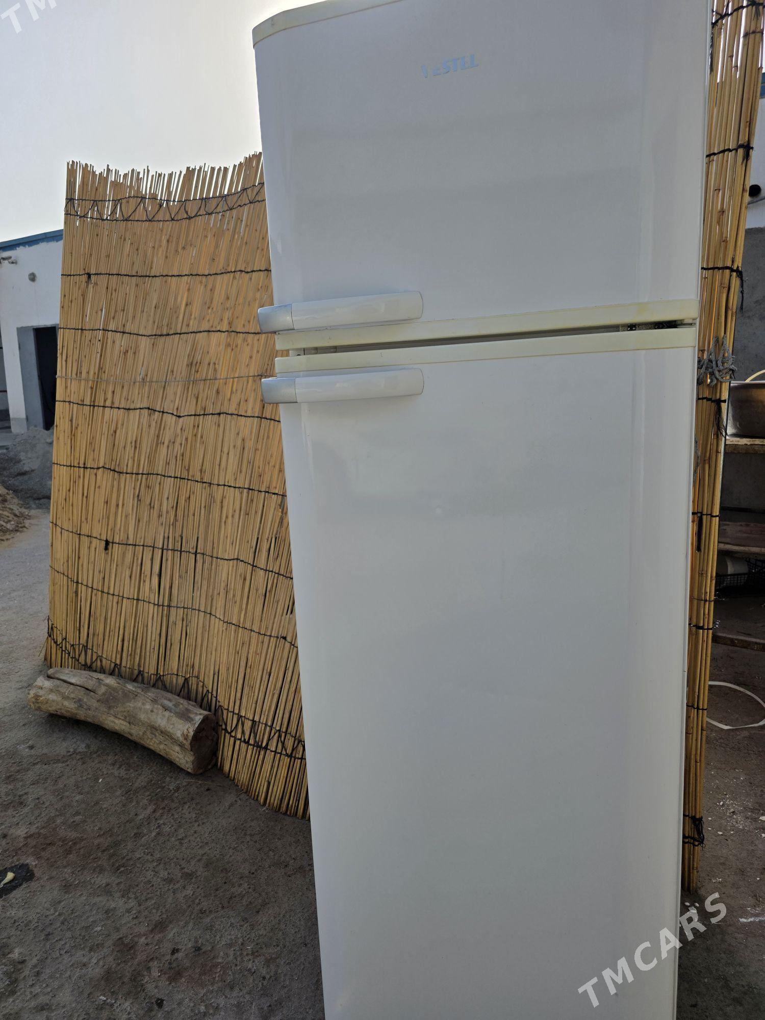 haladinnik - Garadamak - img 1