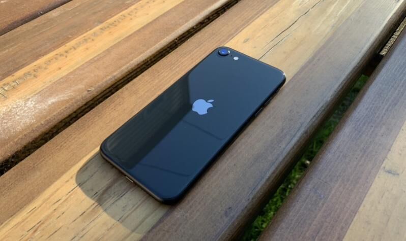 iphone se2020 - Ёлётен - img 1