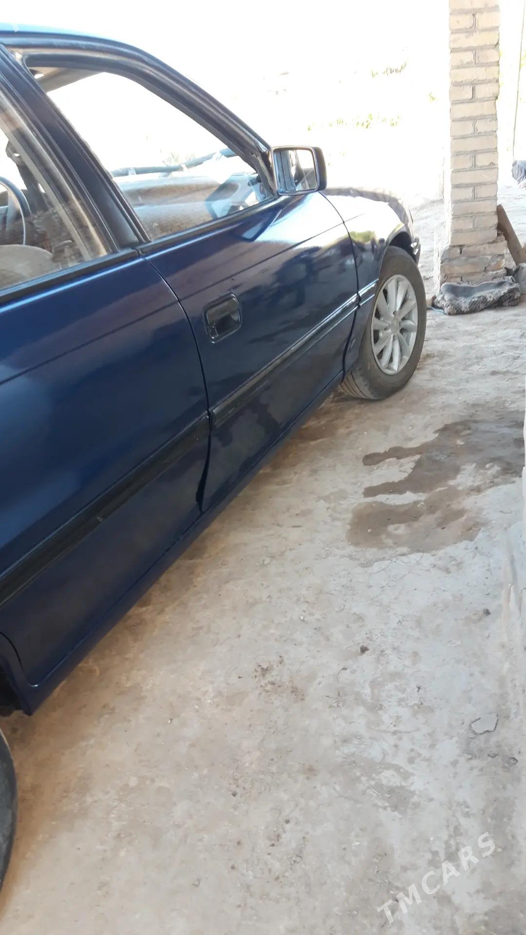 Opel Astra 1992 - 30 000 TMT - Ходжамбаз - img 9