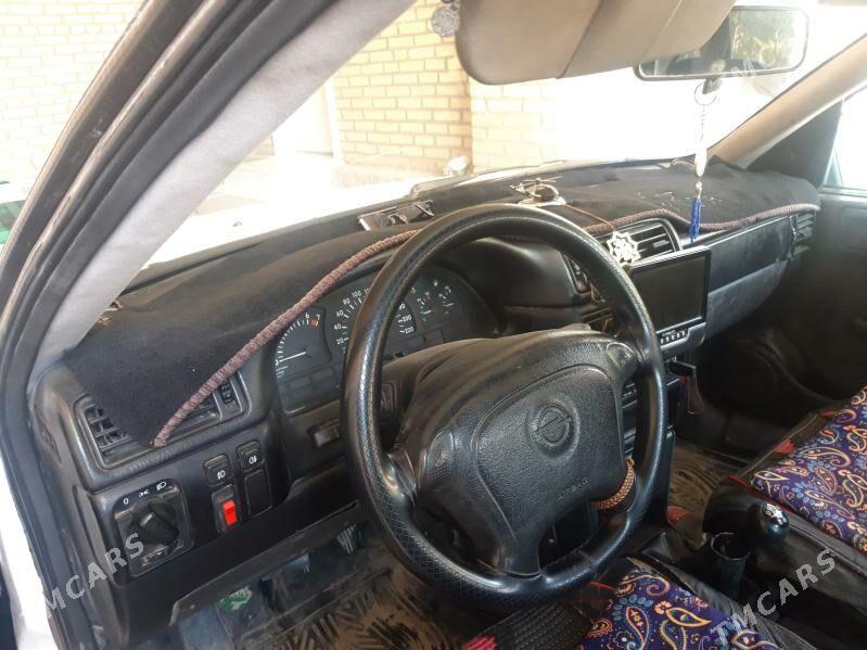 Opel Vectra 1994 - 35 000 TMT - Гарабекевюл - img 2