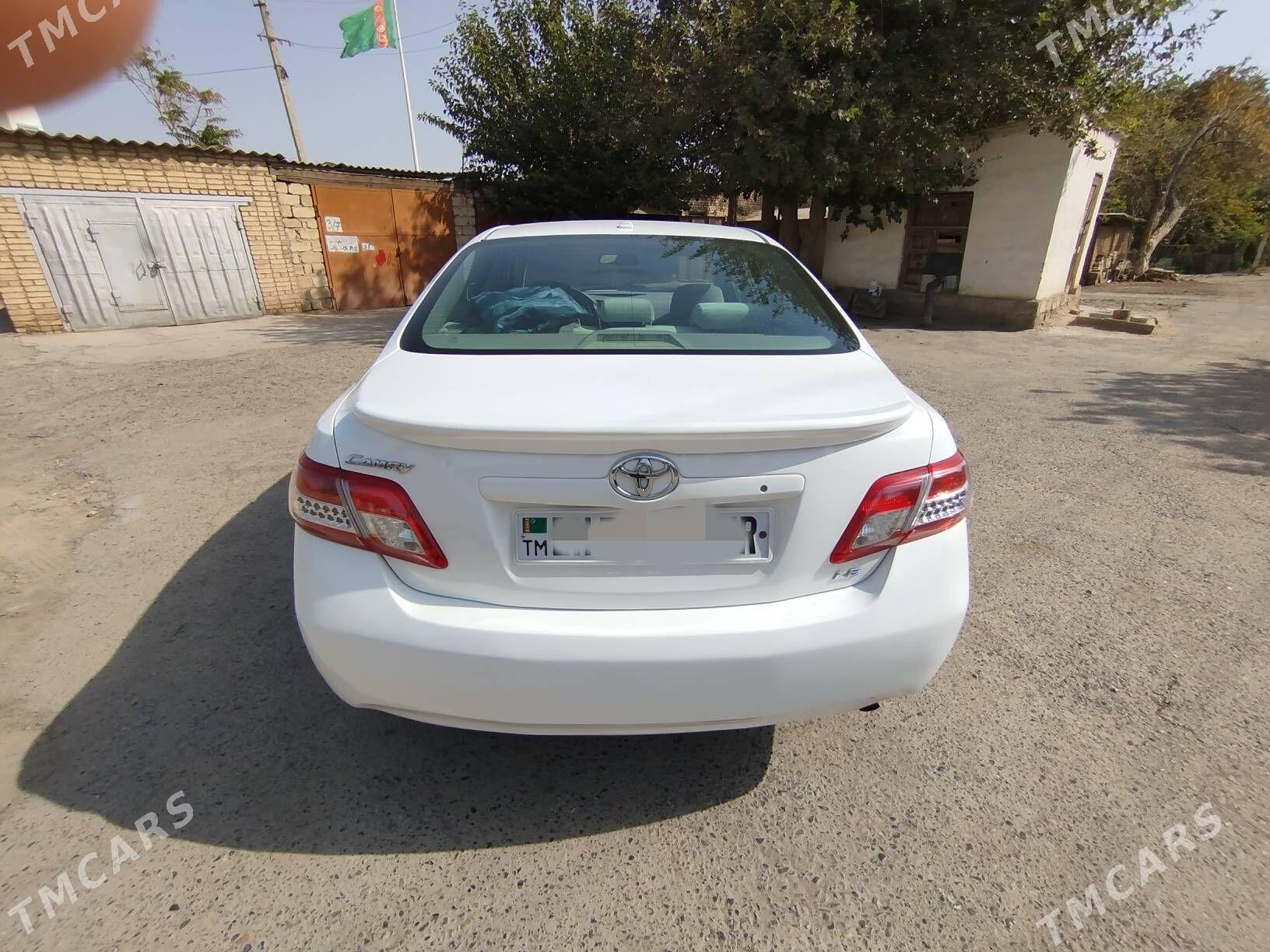 Toyota Camry 2010 - 200 000 TMT - Mary - img 8