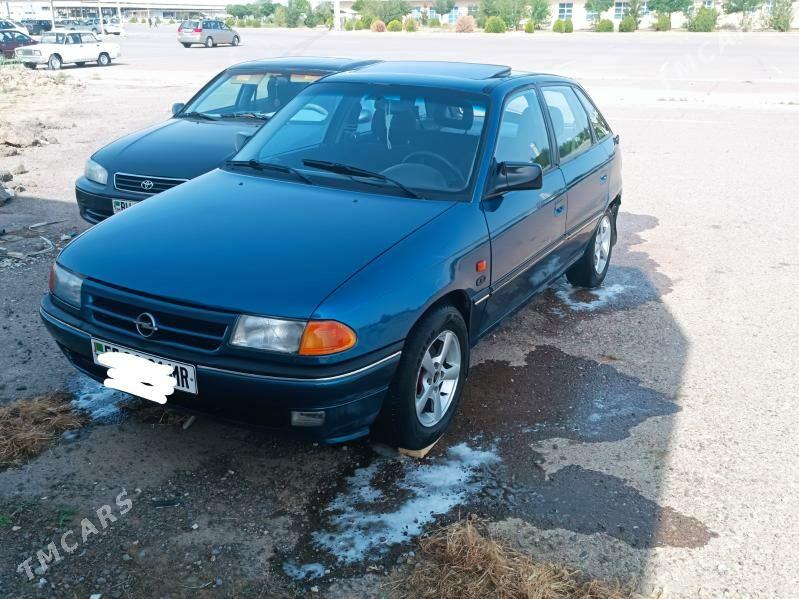Opel Astra 1992 - 39 000 TMT - Мары - img 1