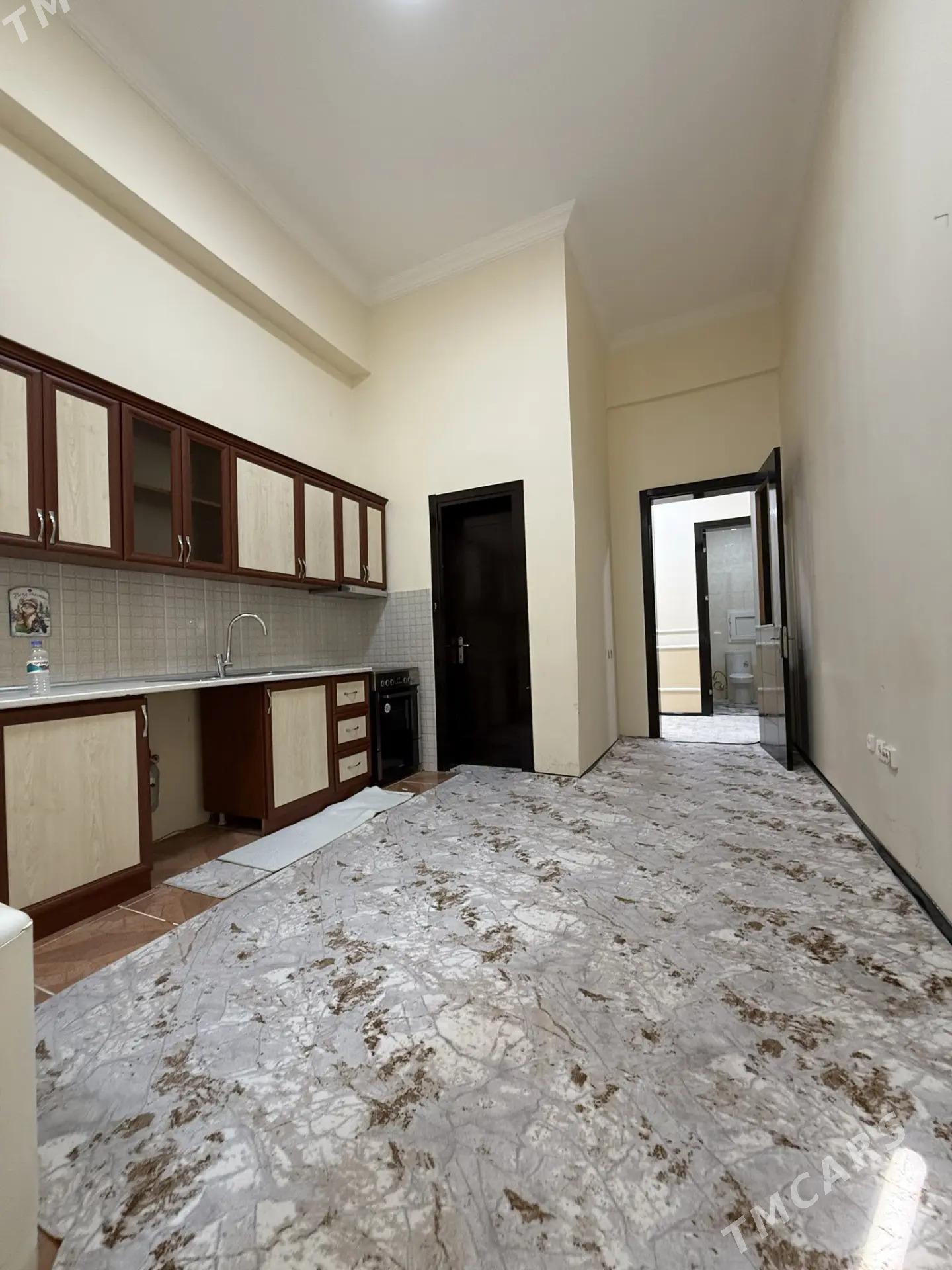 Подвойская 3 ком 10эт 155м² - Aşgabat - img 2