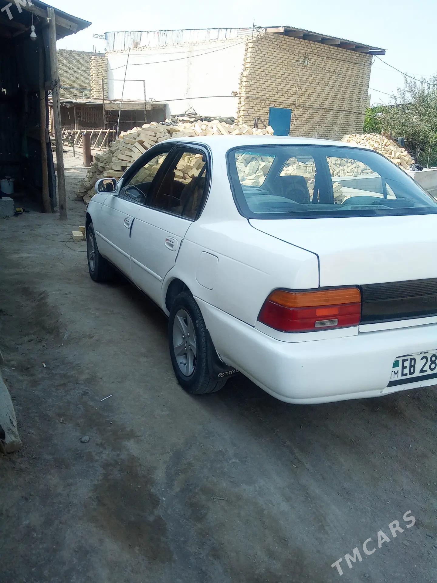 Toyota Corolla 1992 - 46 000 TMT - Türkmenabat - img 4