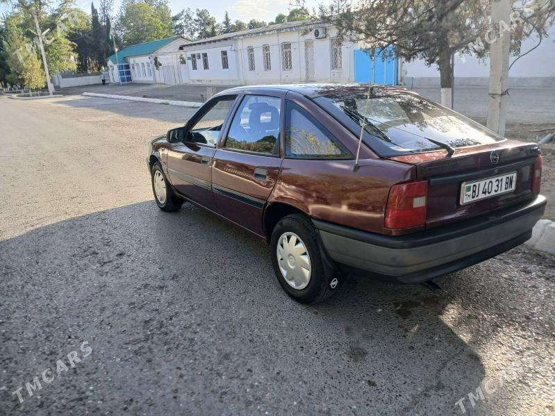Opel Vectra 1990 - 40 000 TMT - Махтумкули - img 4