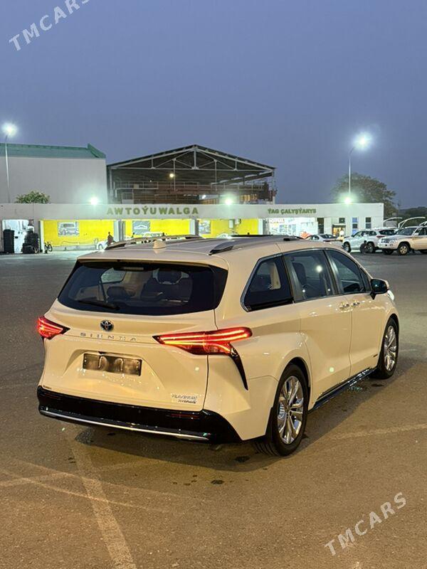 Toyota Sienna 2021 - 650 000 TMT - Ашхабад - img 2