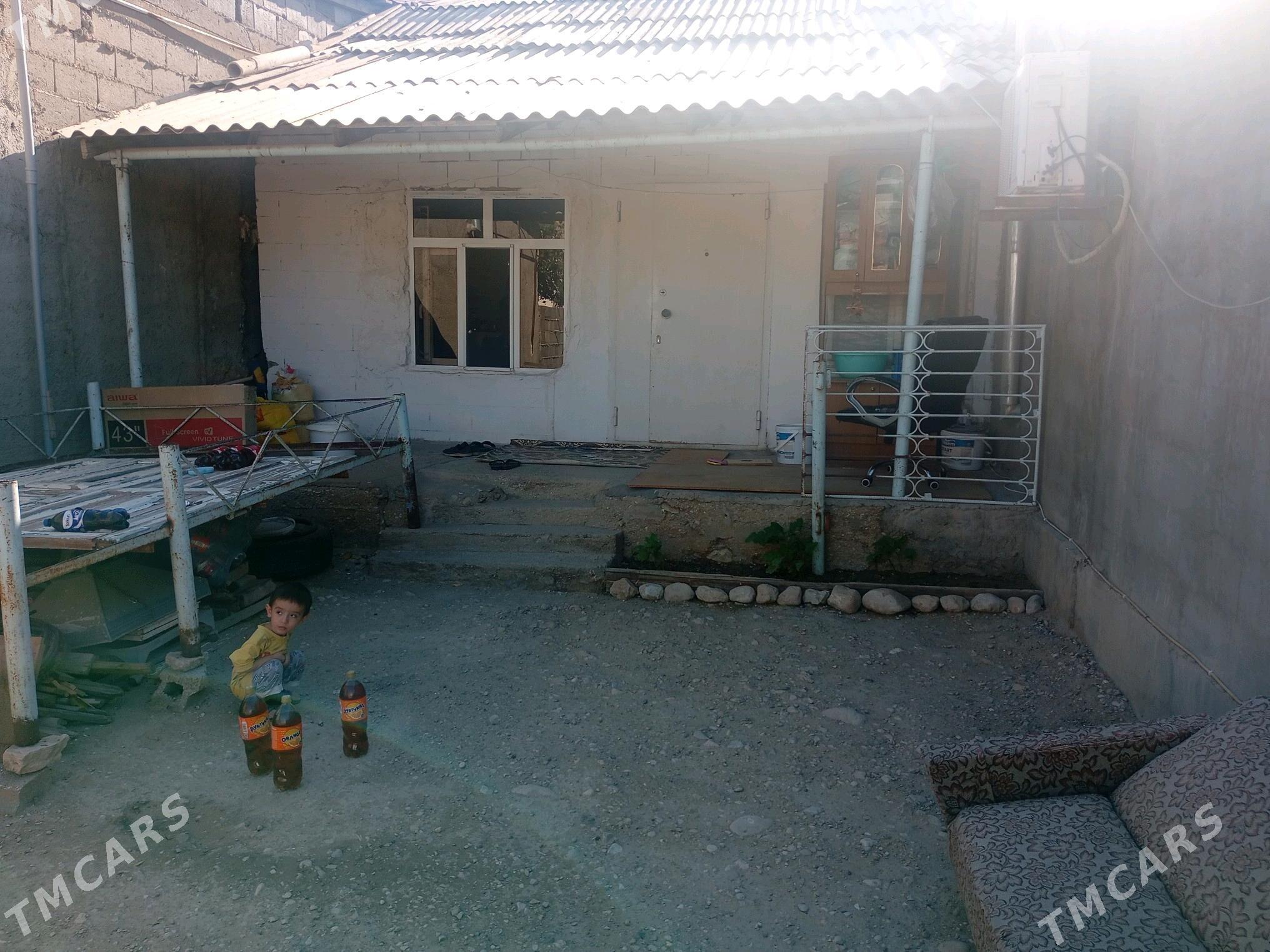 дом барачного типа - Balkanabat - img 2