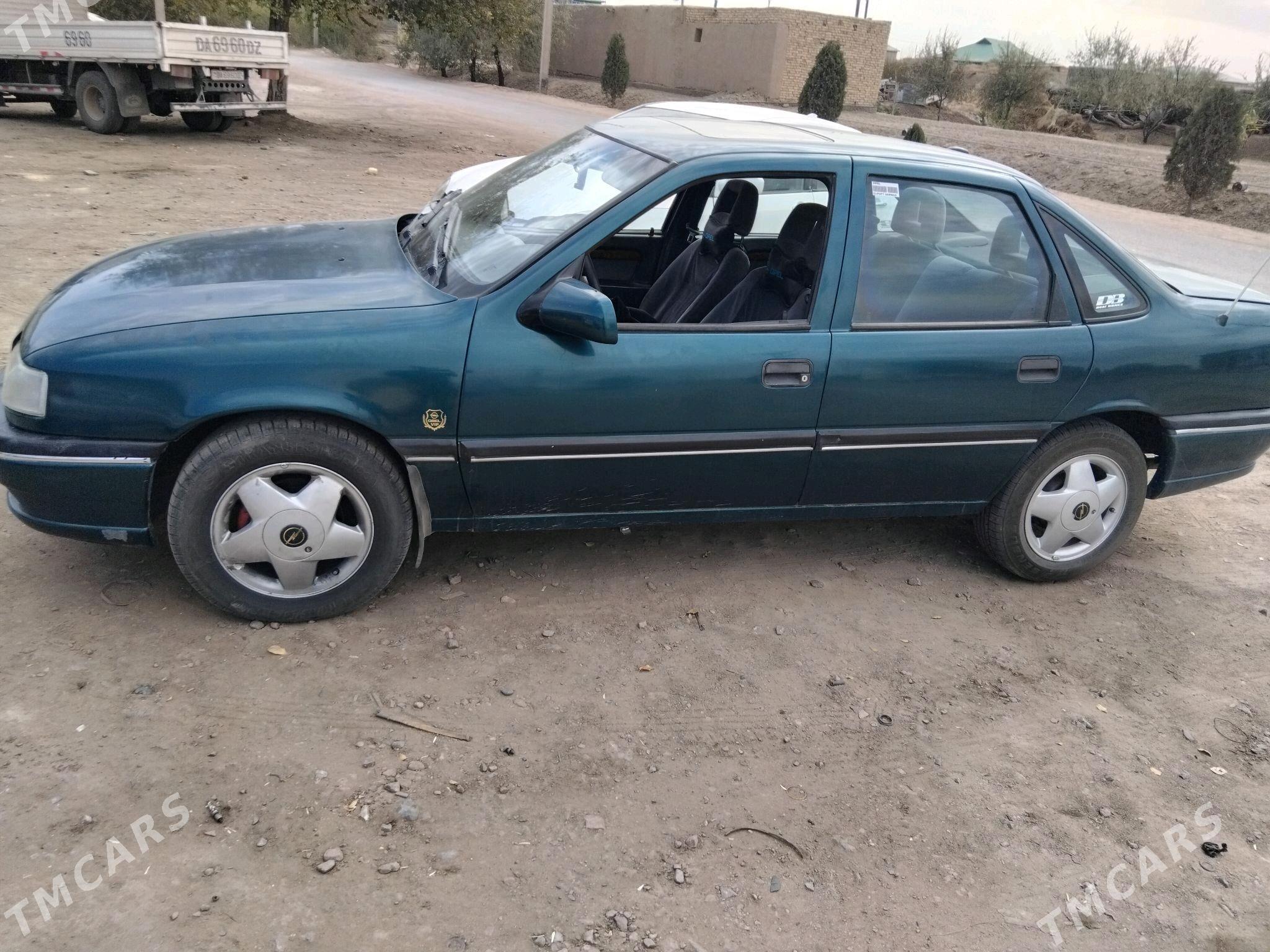 Opel Vectra 1995 - 55 000 TMT - Губадаг - img 2