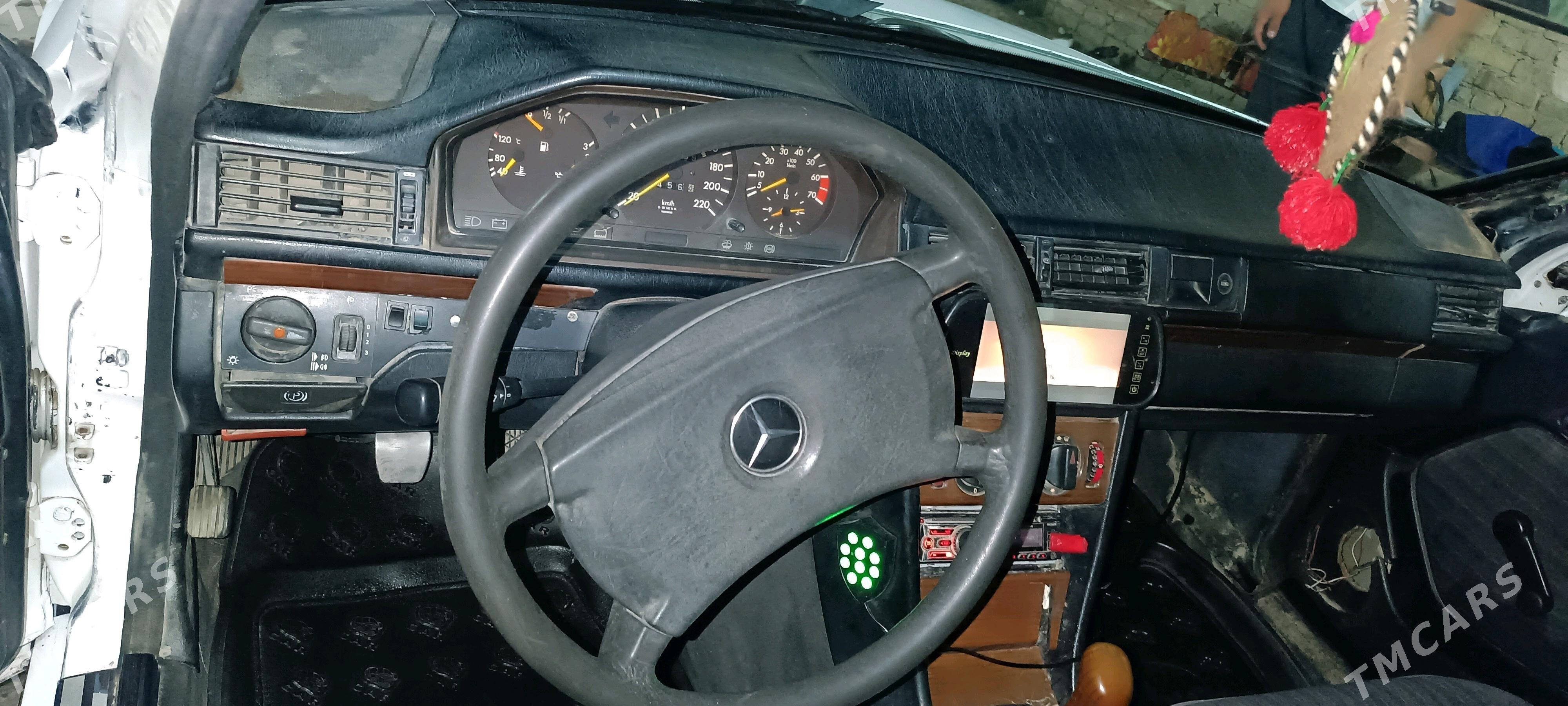 Mercedes-Benz 230E 1991 - 45 000 TMT - Туркменабат - img 3