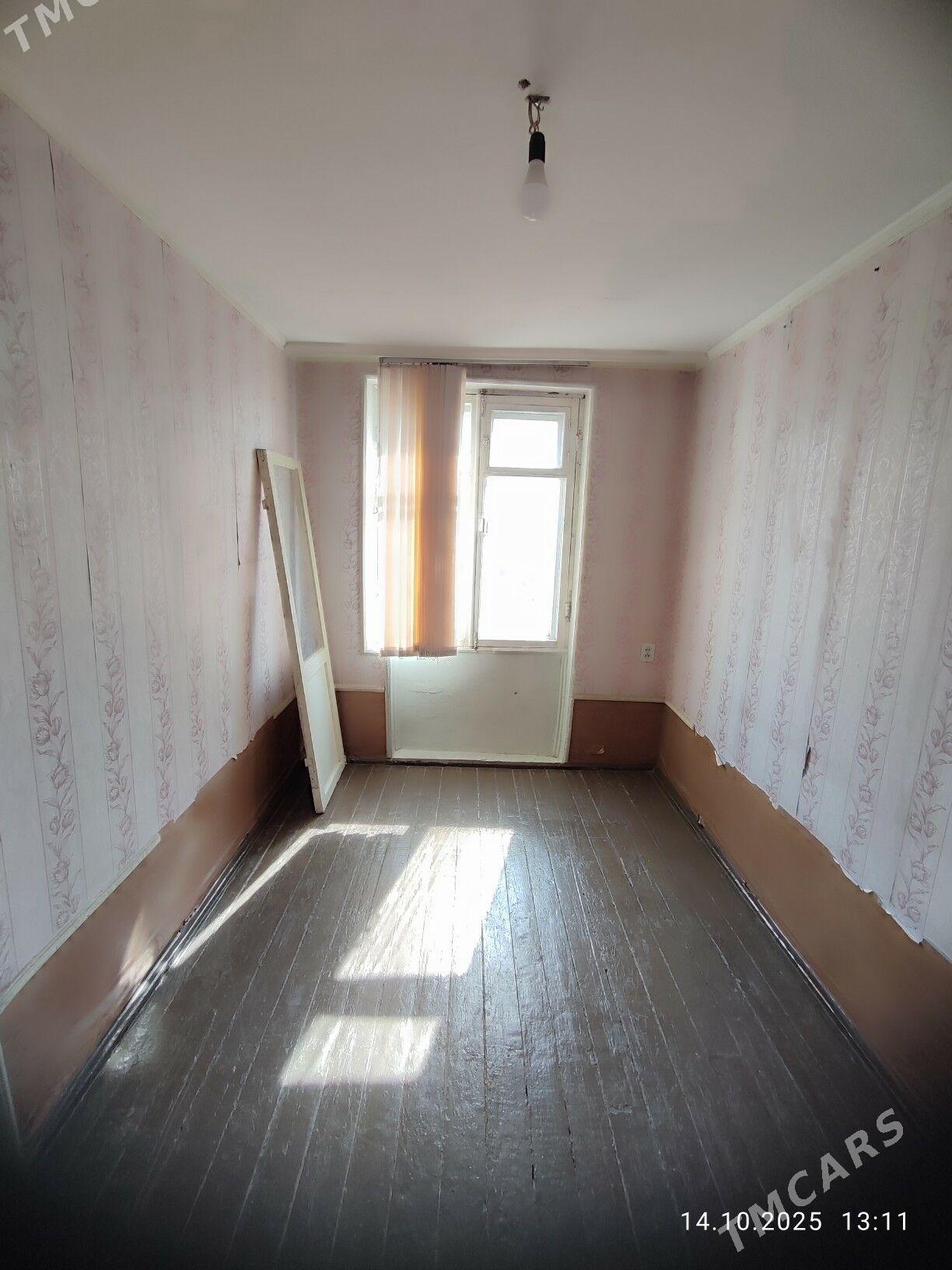 4х комн. 3й этаж. - Туркменабат - img 9