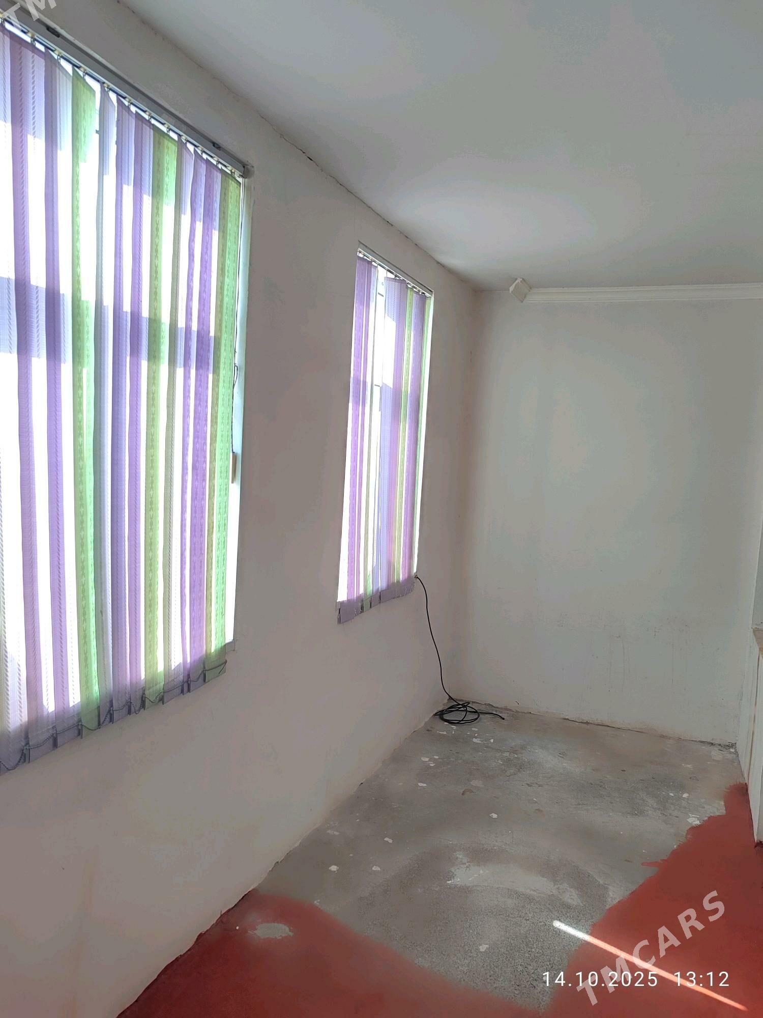 4х комн. 3й этаж. - Туркменабат - img 6