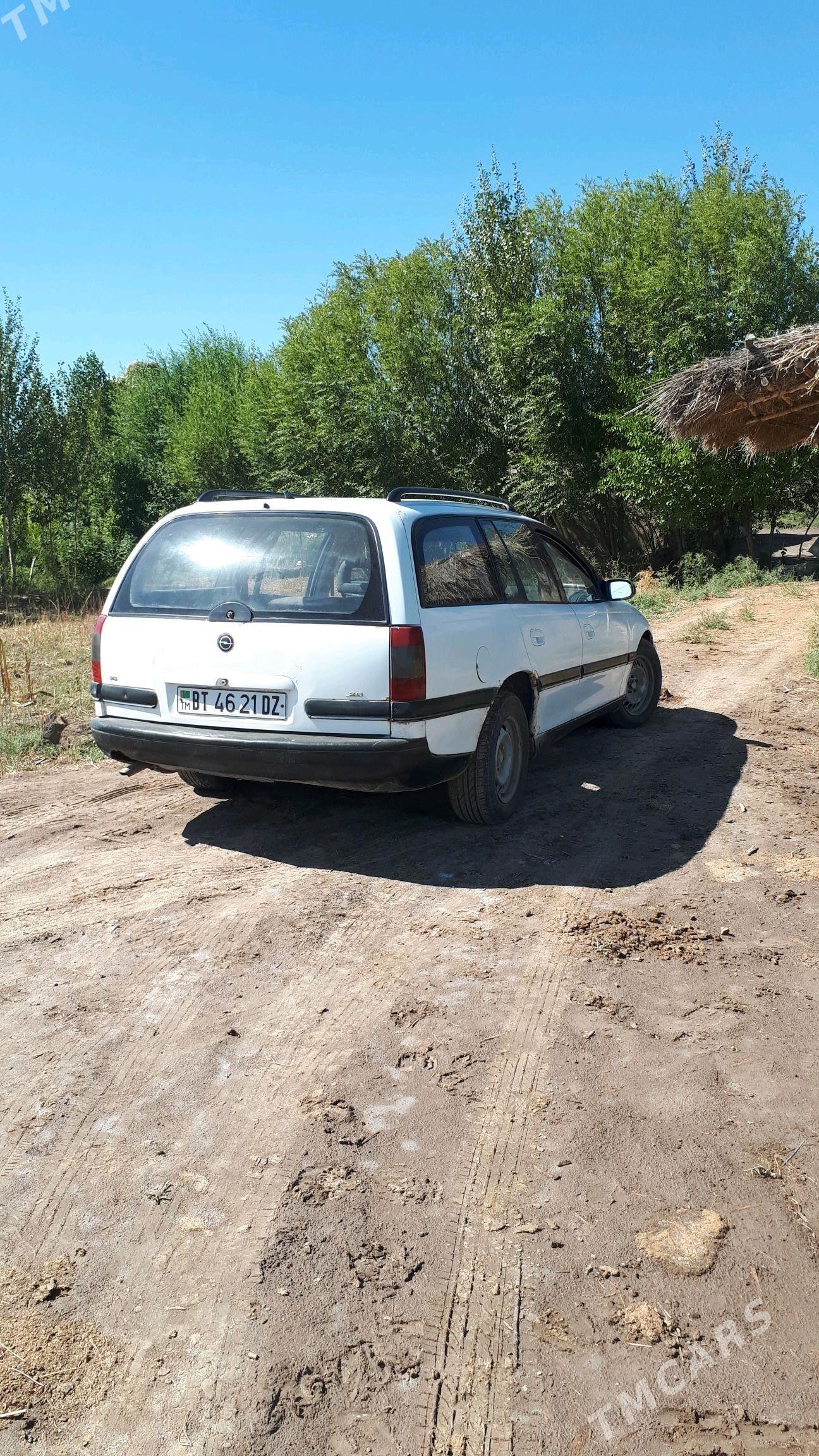 Opel Omega 1996 - 25 000 TMT - Болдумсаз - img 1