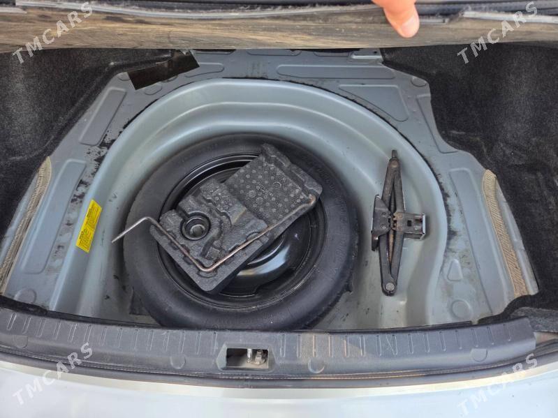Toyota Corolla 2011 - 160 000 TMT - Дашогуз - img 1