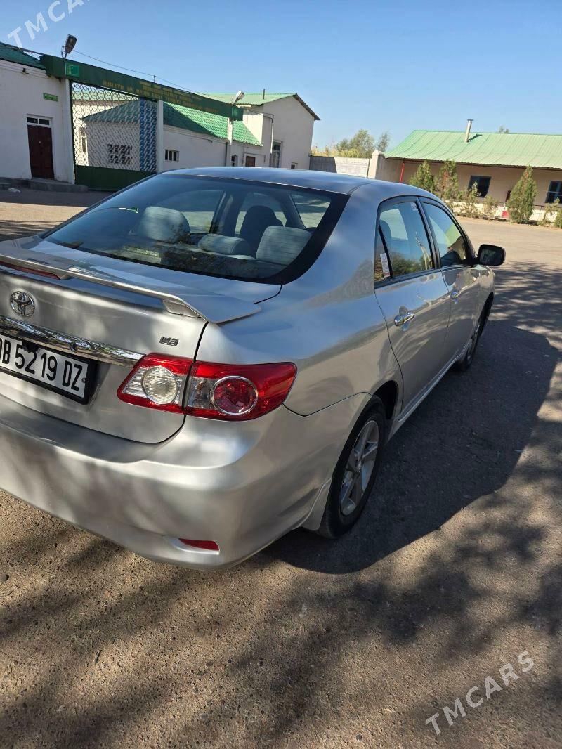 Toyota Corolla 2011 - 160 000 TMT - Дашогуз - img 4