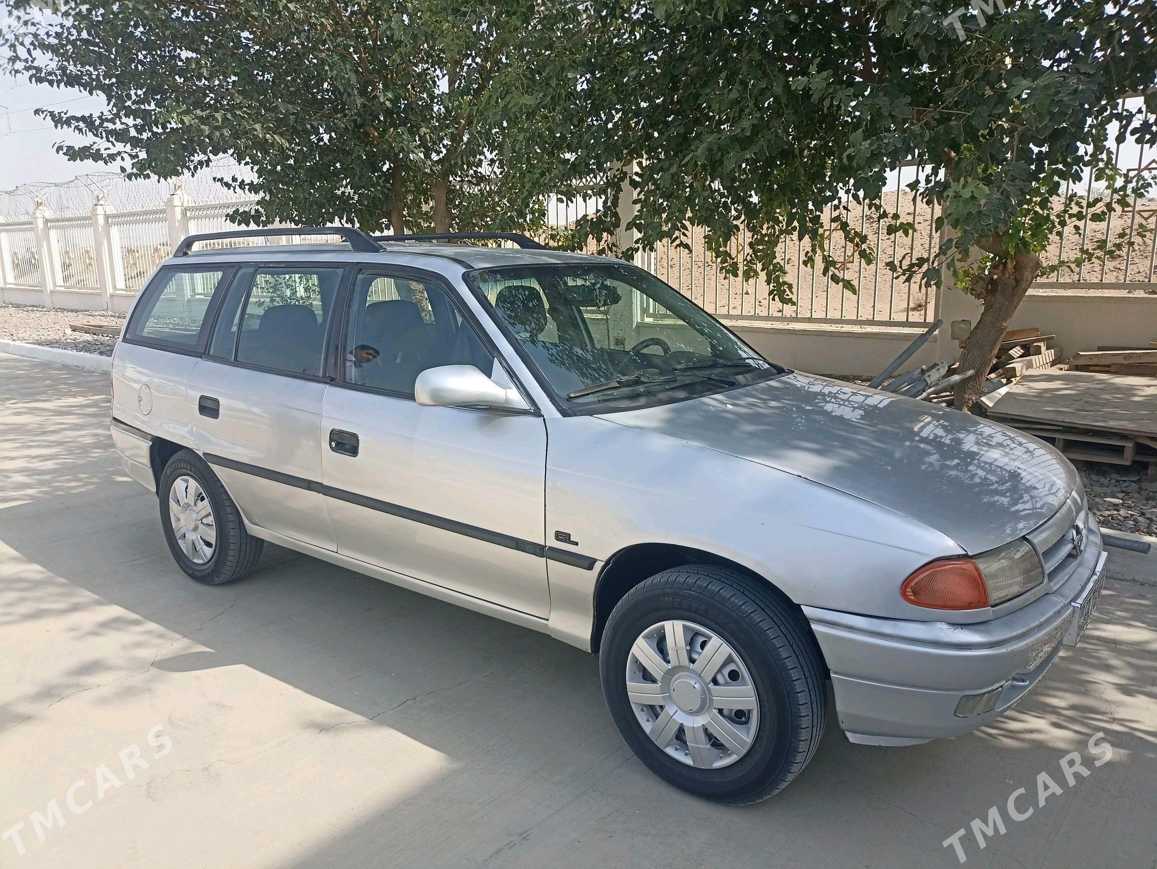 Opel Astra 1995 - 50 000 TMT - Теджен - img 1