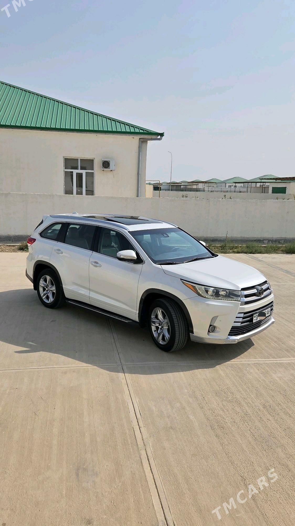 Toyota Highlander 2018 - 480 000 TMT - Гёкдепе - img 2