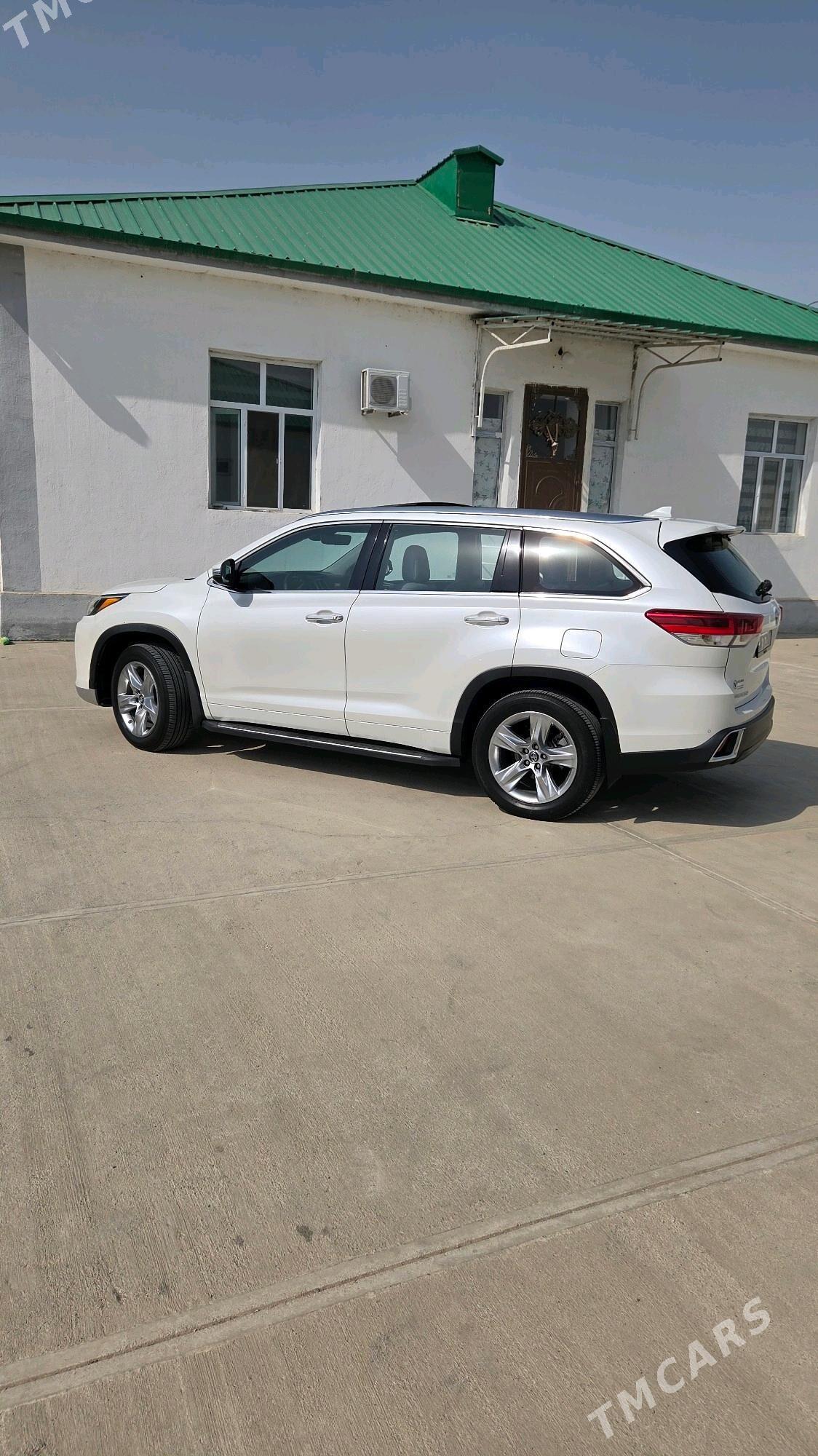 Toyota Highlander 2018 - 480 000 TMT - Гёкдепе - img 3