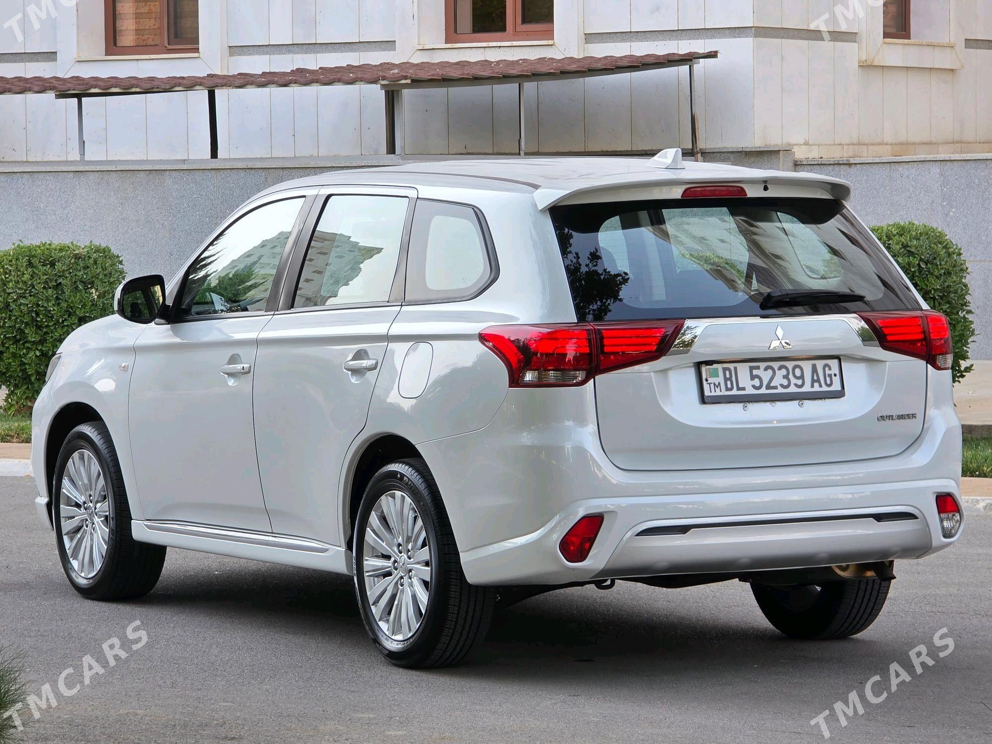 Mitsubishi Outlander 2023 - 288 000 TMT - Ашхабад - img 2