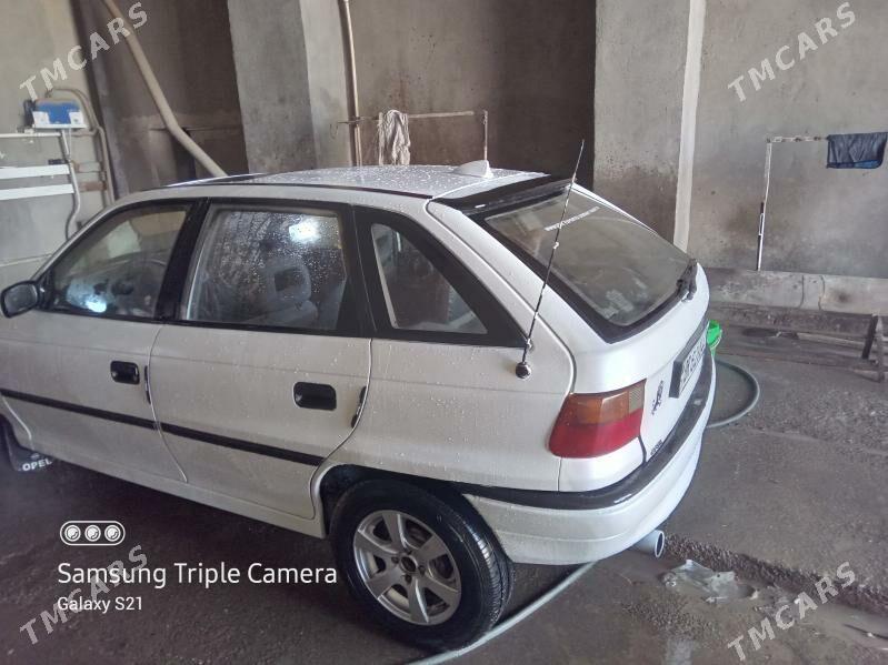 Opel Astra 1993 - 32 000 TMT - Губадаг - img 7