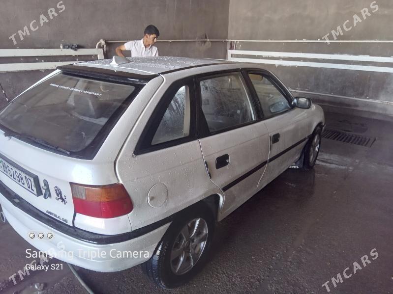 Opel Astra 1993 - 32 000 TMT - Губадаг - img 6