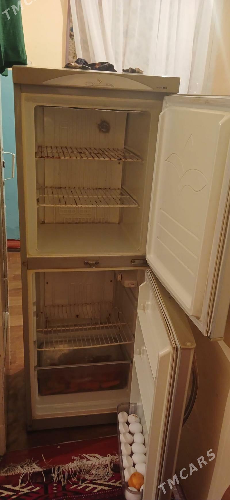 holodilnik - Büzmeýin - img 1