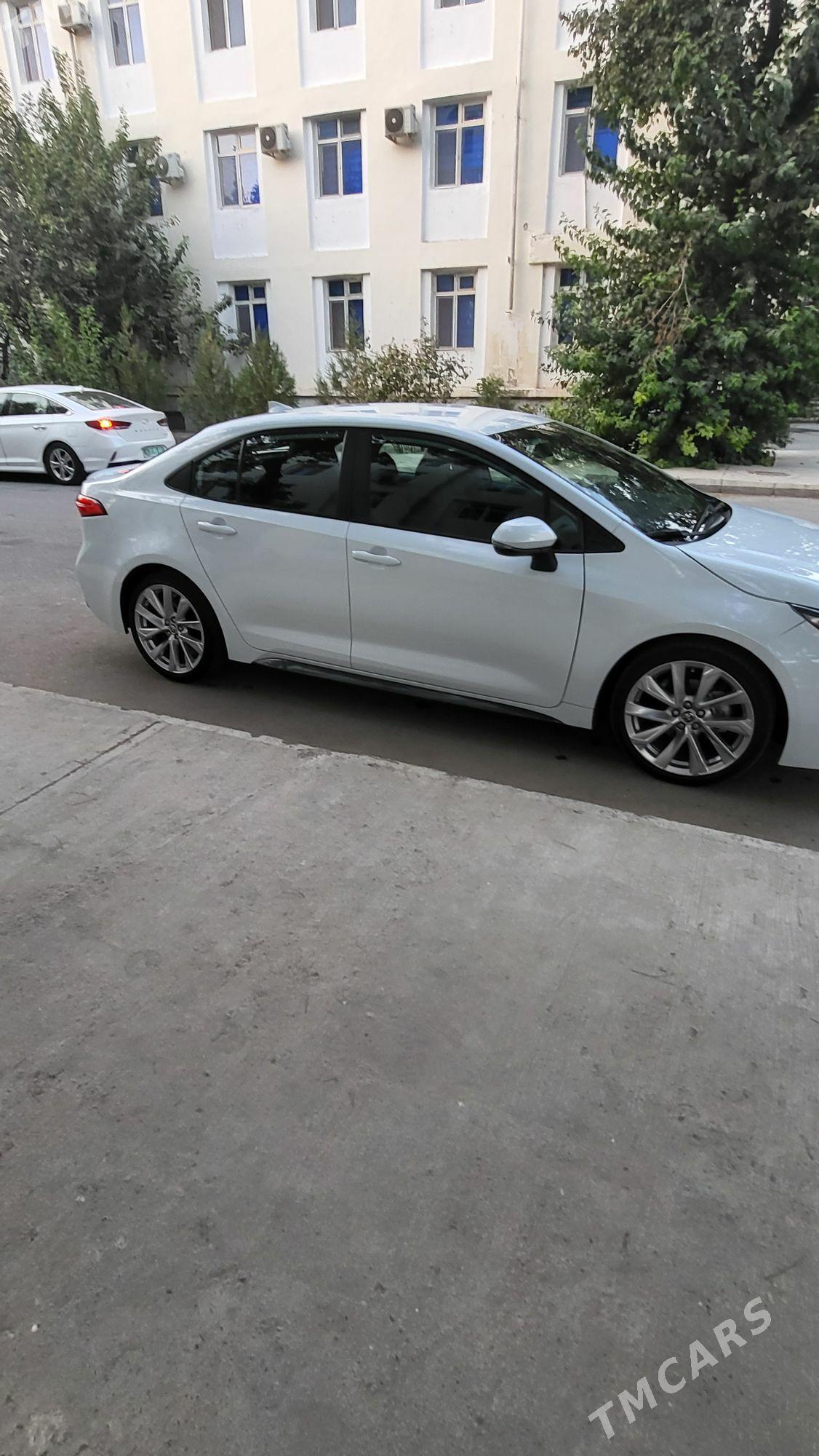 Toyota Corolla 2022 - 245 000 TMT - 1 мкр - img 3