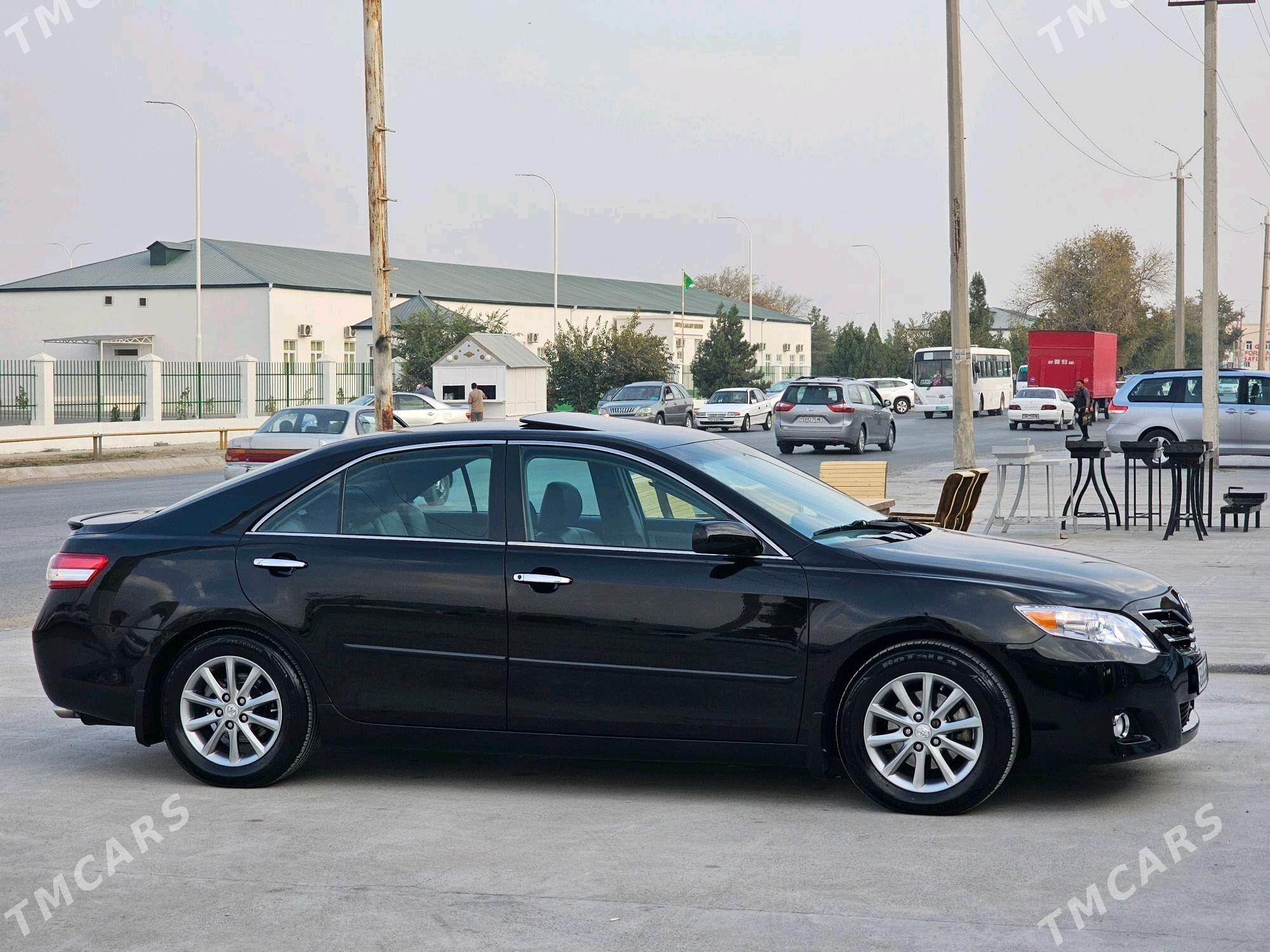 Toyota Camry 2010 - 230 000 TMT - Мары - img 5