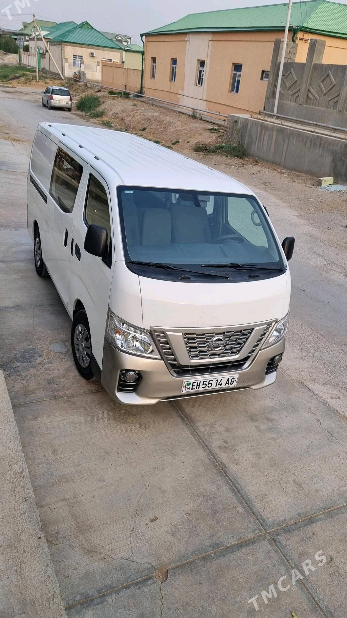 Nissan Urvan 2020 - 330 000 TMT - Чоганлы - img 2