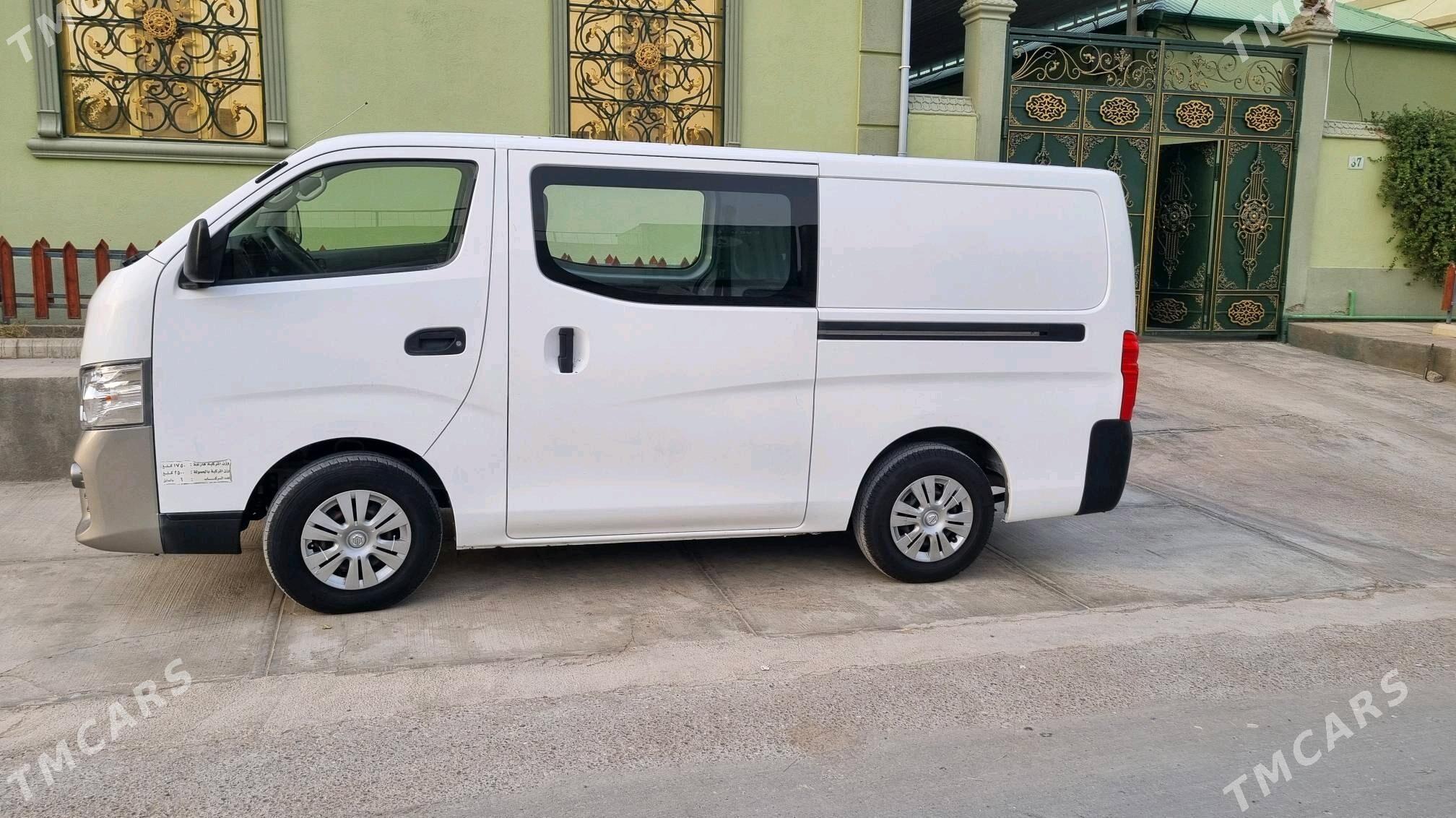 Nissan Urvan 2020 - 330 000 TMT - Чоганлы - img 4