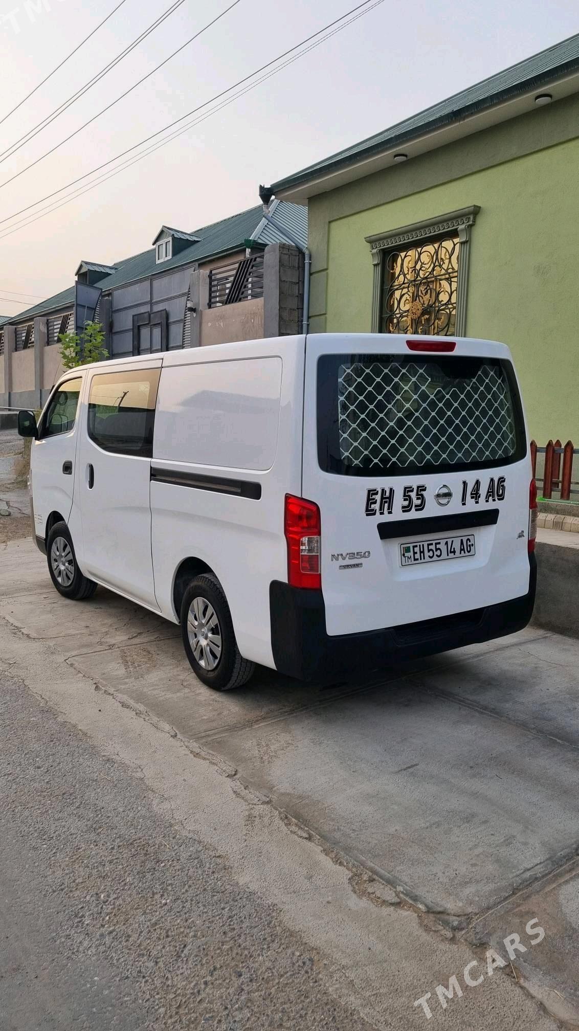 Nissan Urvan 2020 - 330 000 TMT - Чоганлы - img 5