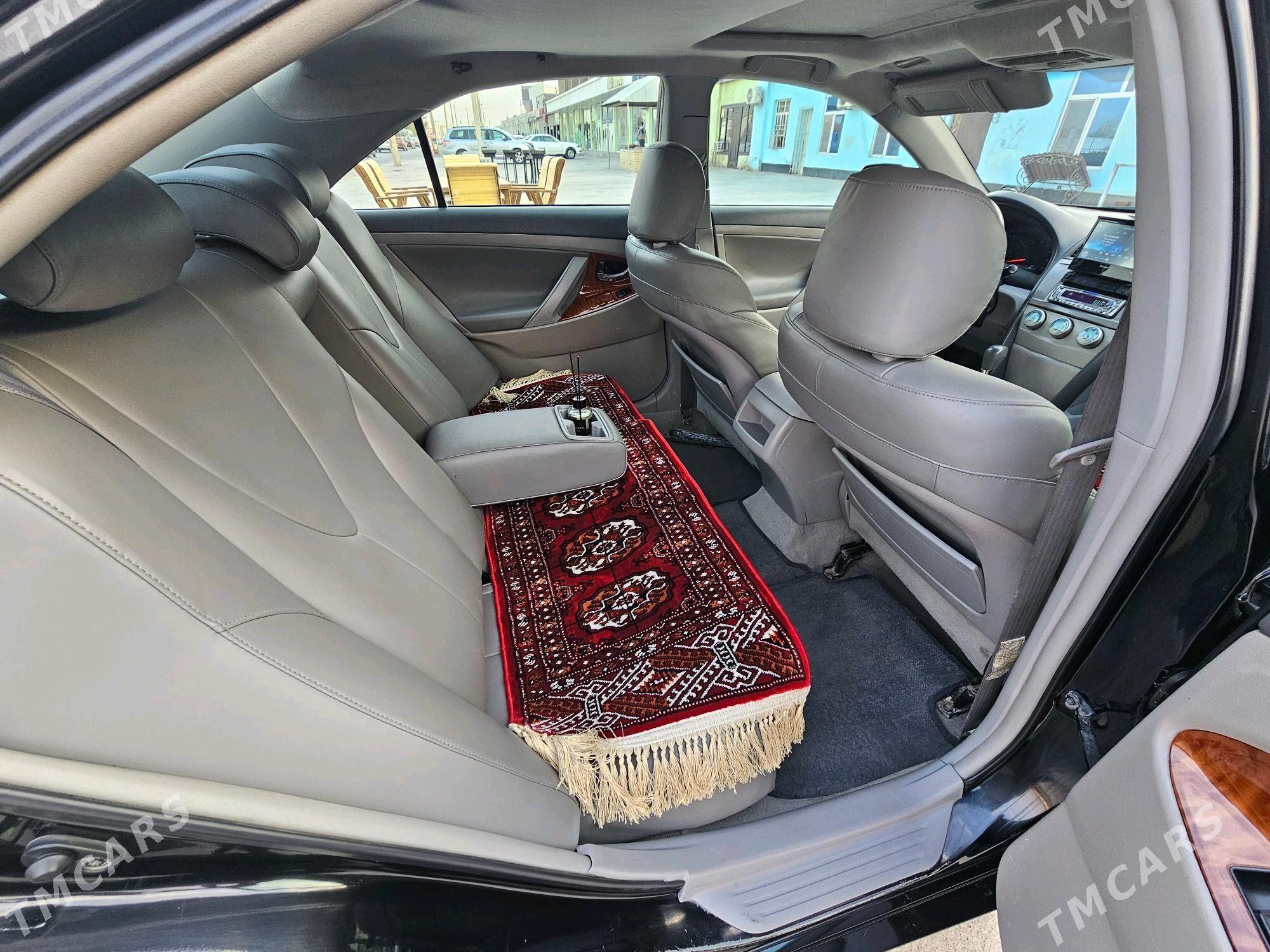 Toyota Camry 2010 - 230 000 TMT - Мары - img 9