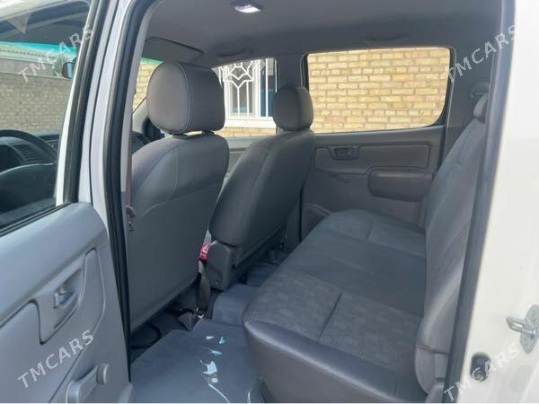Toyota Hilux 2011 - 325 000 TMT - Bäherden - img 7