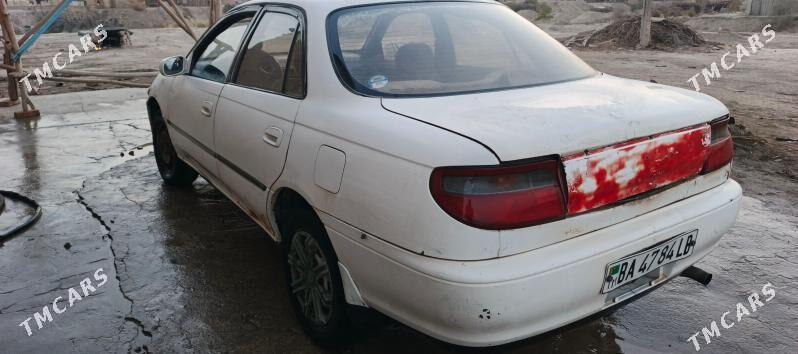 Toyota Carina 1993 - 35 000 TMT - Halaç - img 4