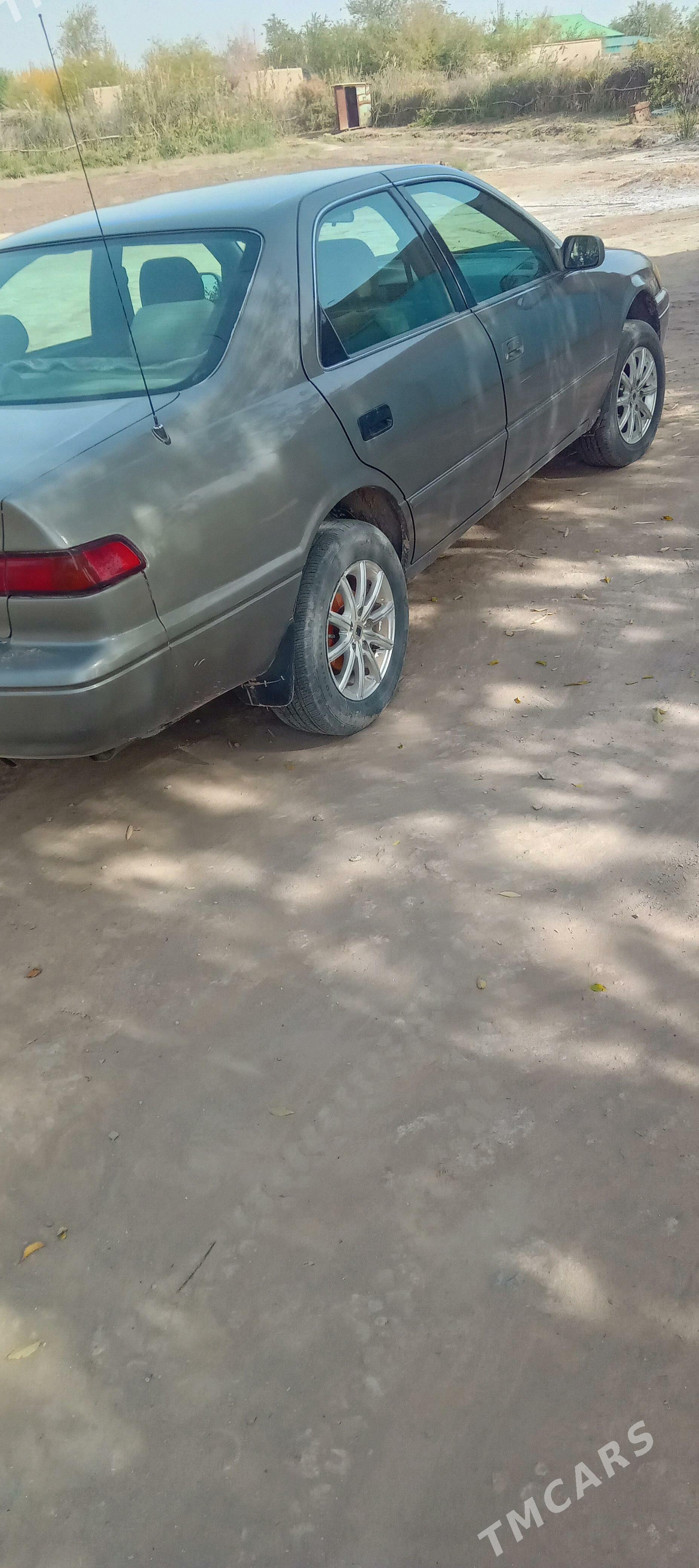 Toyota Camry 1998 - 120 000 TMT - етр. Туркменбаши - img 1