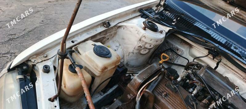 Toyota Carina 1993 - 35 000 TMT - Halaç - img 10
