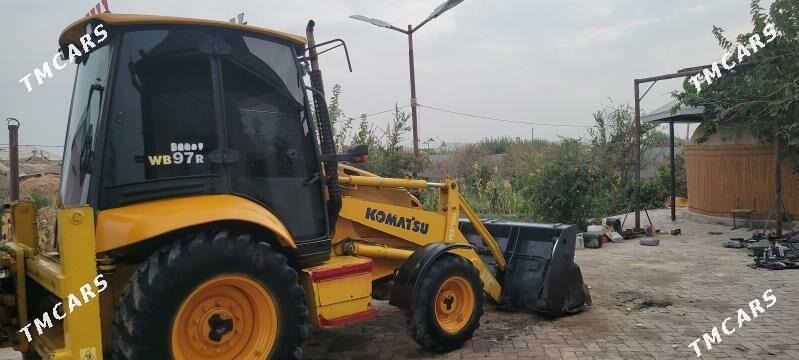 Komatsu D275AX-5 2010 - 500 000 TMT - Туркменгала - img 9