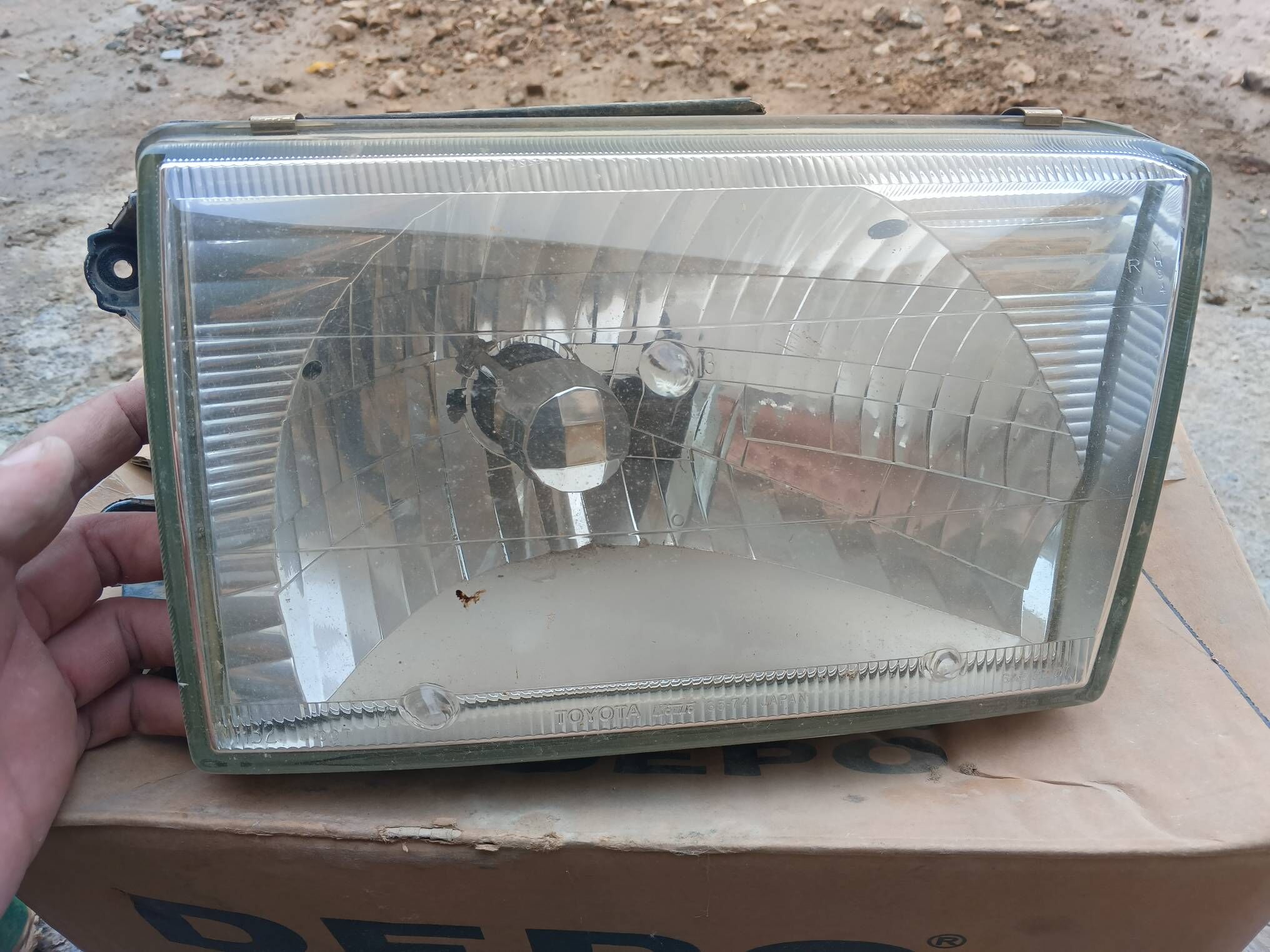 Runner 2002 Fara 1 000 TMT - Гурбансолтан Едже - img 1