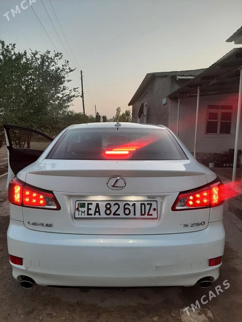 Lexus IS 250 2009 - 190 000 TMT - етр. Туркменбаши - img 3