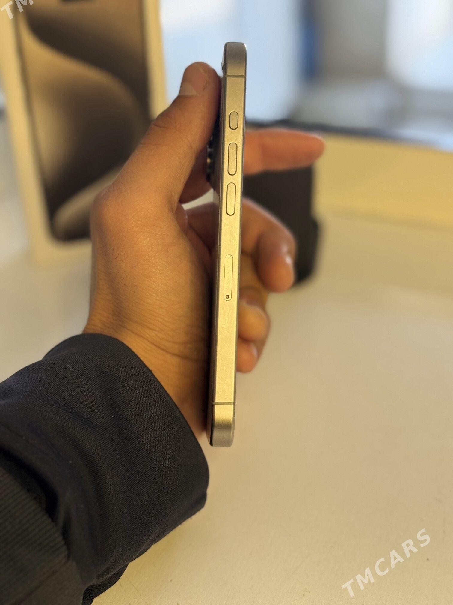 IPhone  15 PRO - Mary - img 2