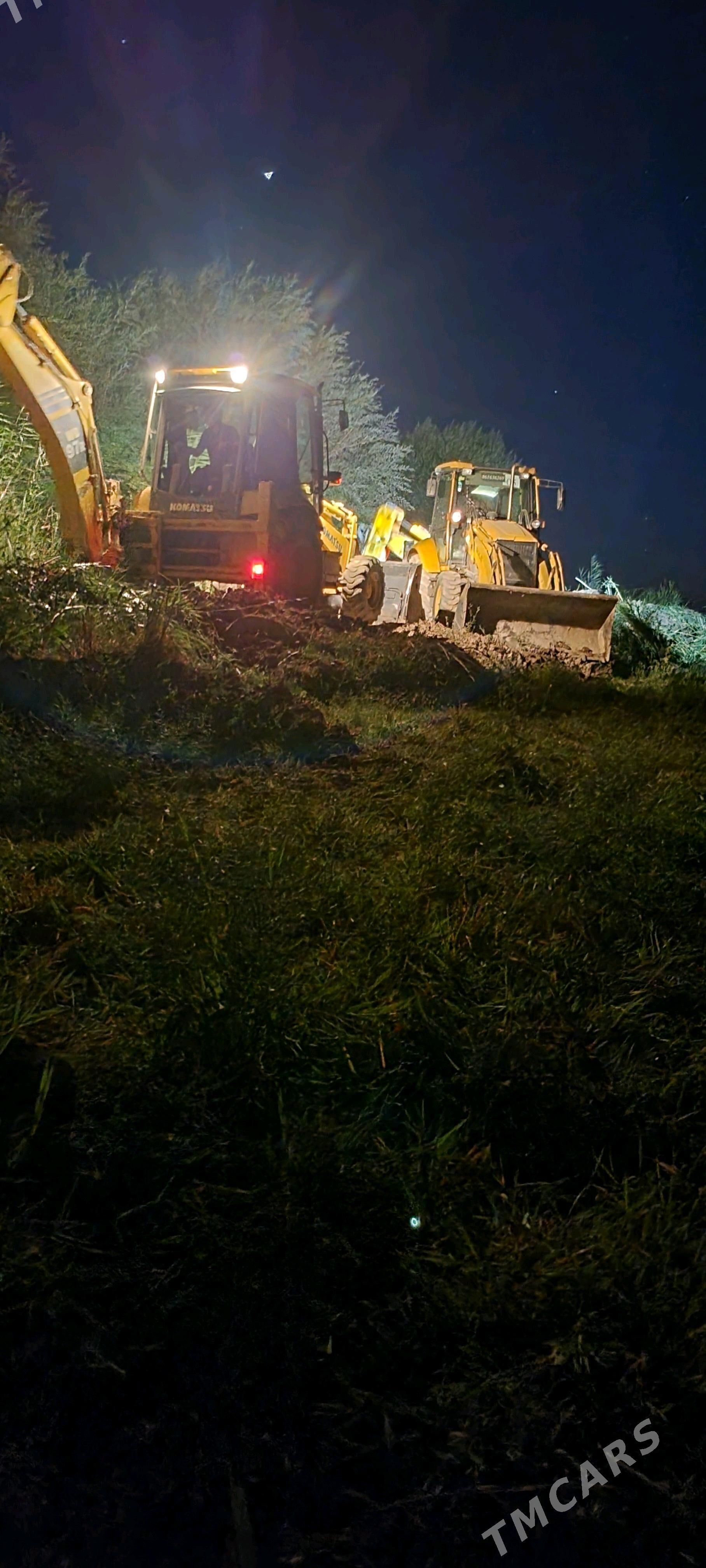 JCB 3CX ECO 2010 - 500 000 TMT - Туркменгала - img 1