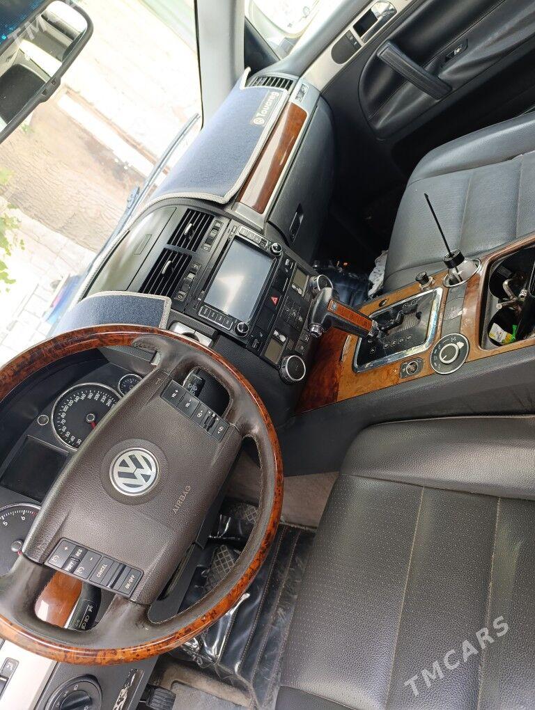 Volkswagen Touareg 2005 - 95 000 TMT - Туркменбаши - img 1