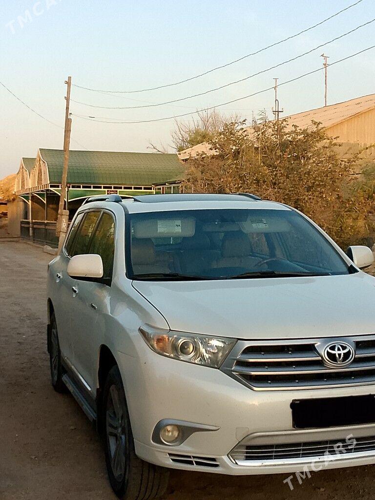 Toyota Highlander 2013 - 355 000 TMT - Дашогуз - img 5
