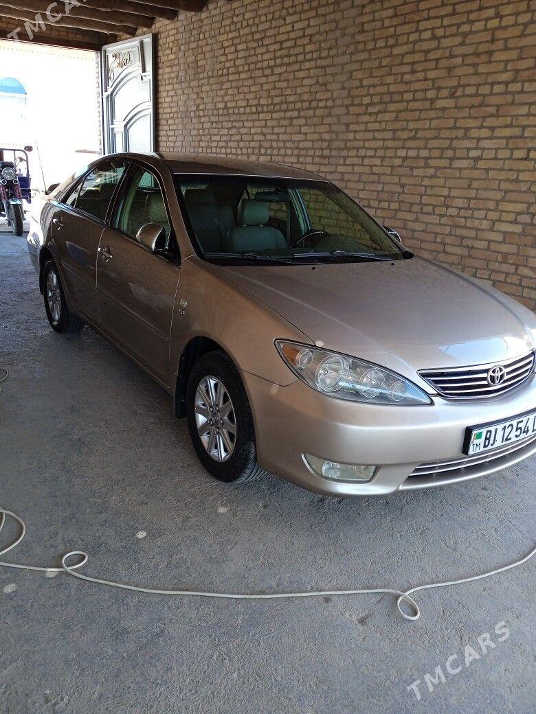 Toyota Camry 2002 - 175 000 TMT - Çärjew - img 5