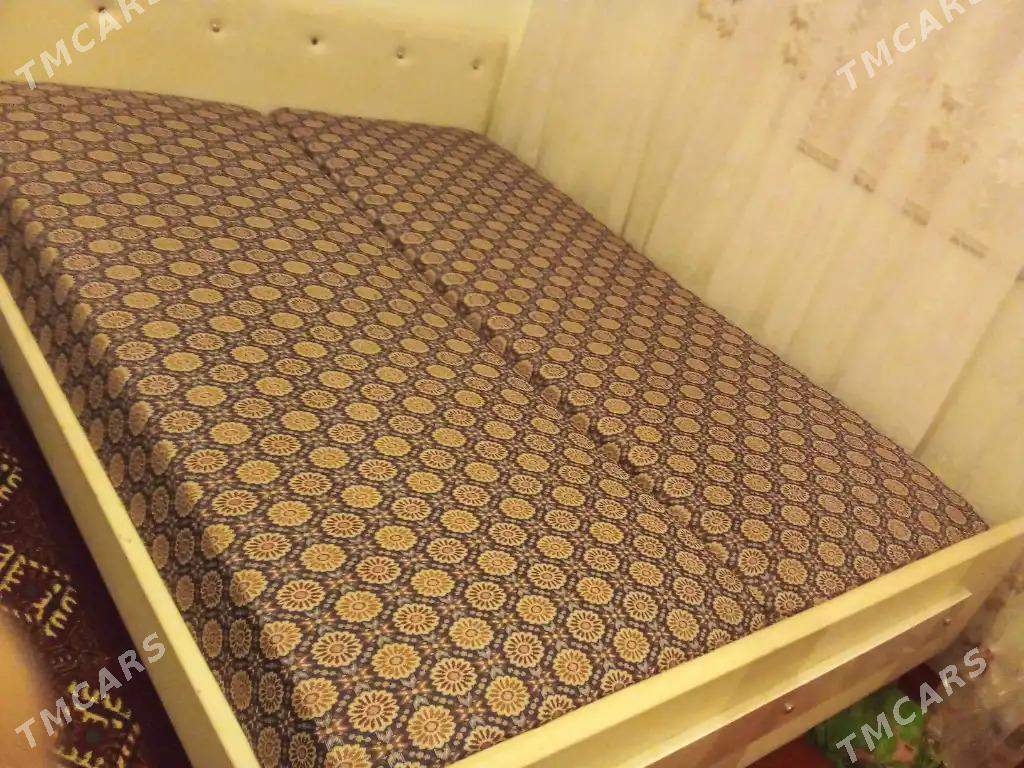 krowat - Сакар - img 1